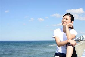 1975年出生的人是什麼納音五行